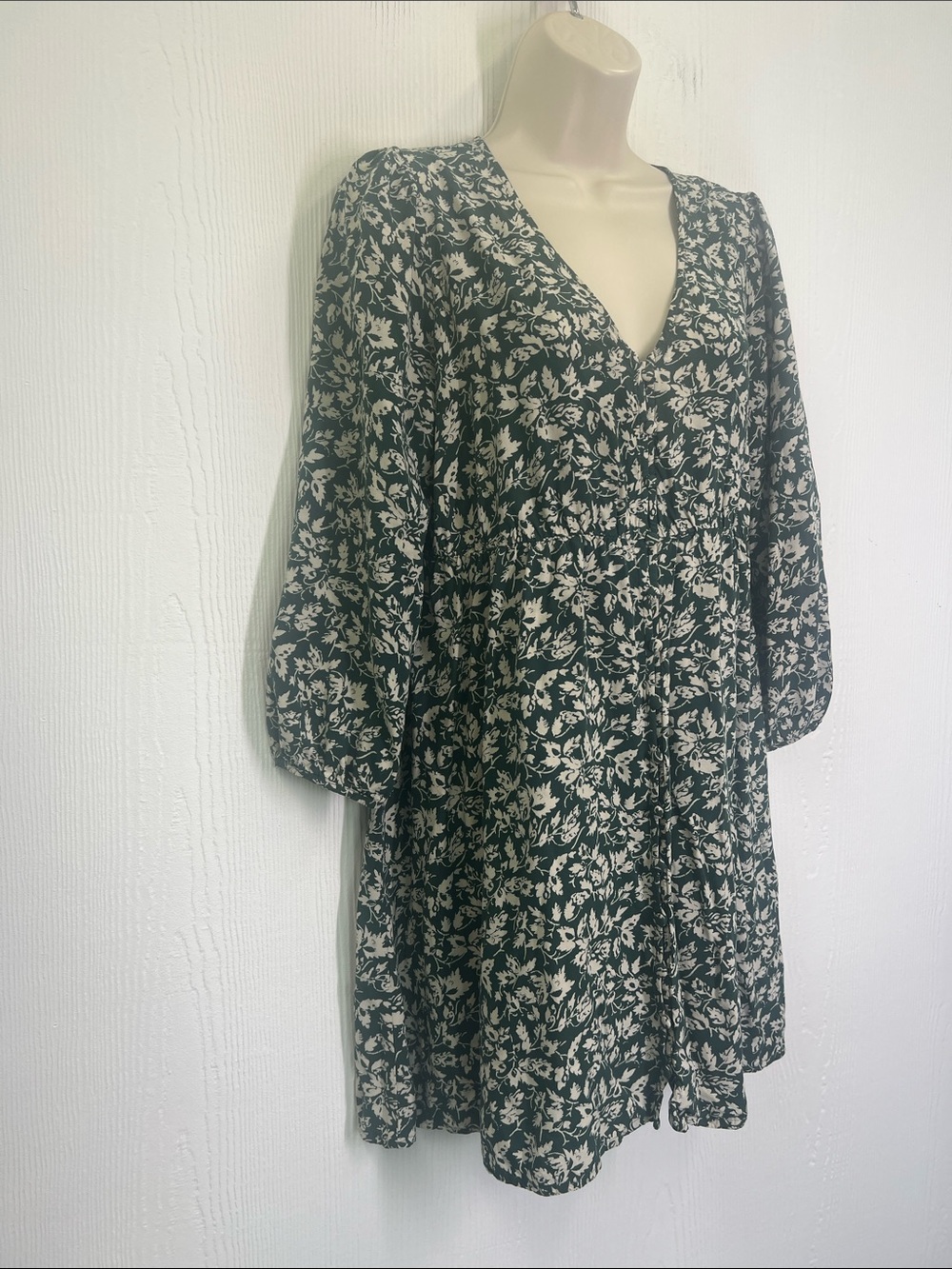 Madewell - V Neck Button Down Forest Leaves Long Sleeve Mini Dress Size Small - Picture 3 of 10